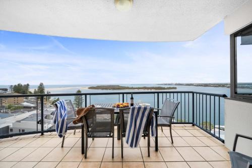 Seaside Solace at Caloundra Seaview 3BD Apartment