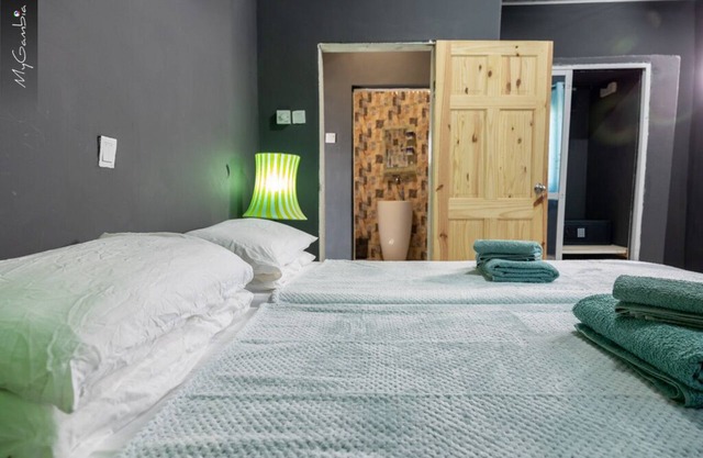 Seaview 1-Bed Suite on Cape Point Beach, Bakau - Bojang River Lodge