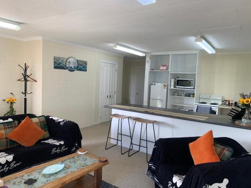 Seaview House Unit 2A