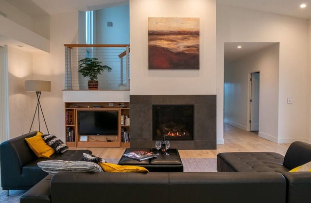 Secluded Healdsburg Sanctuary on 10 Private Acres with Vineyard