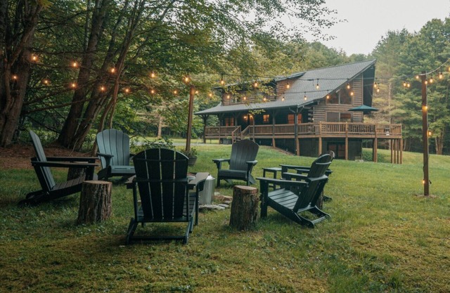 Secluded Lodge on 56 Acres | Firepit Creek