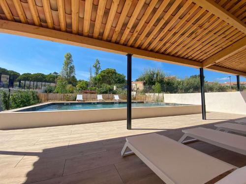 SELECT'soHOME - 3 pièces avec piscine proche de la plage de La Favière - POS36