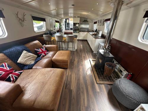 Selene Unique Luxury Houseboat Experience
