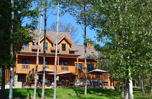 Selenia Lodge- Résidences et Chalets dans les Laurentides