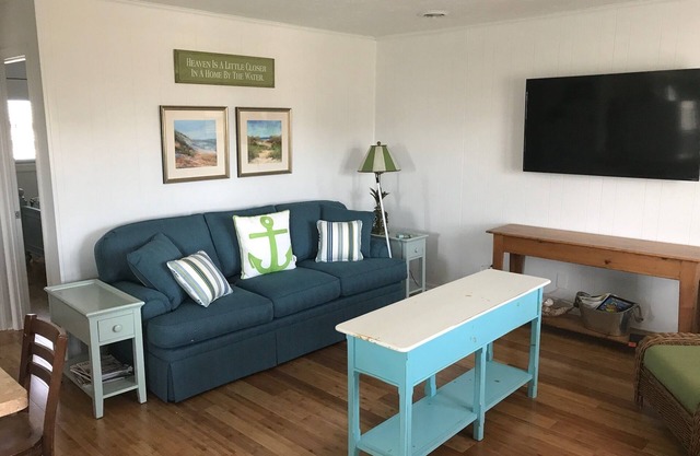 Semi oceanfront location with a 3 min walk to the ocean and Gift Card