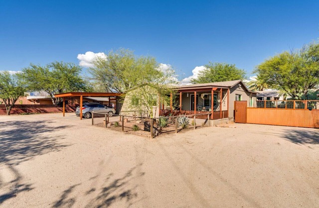 Seneca 1Bed1Bath Guesthouse