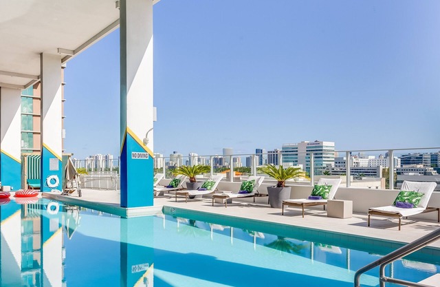 SERENA Hotel Aventura Miami, Tapestry Collection by Hilton