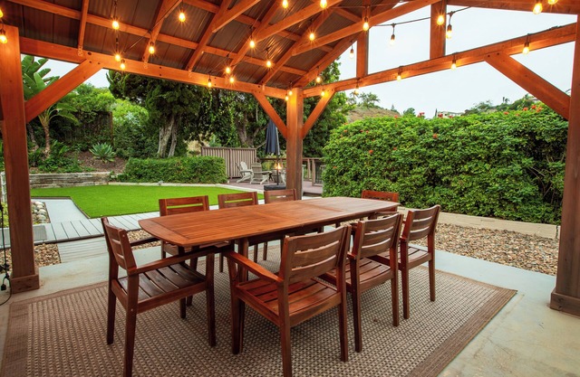 Serene 4 Bedroom with Canyon and Ocean Views