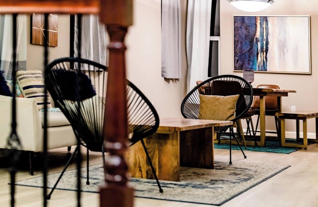 Serene and Spacipus 5BR Home In A Hill Near San Francisco