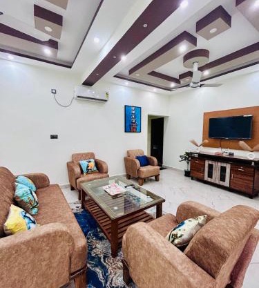 Serene Apartment - GetGo Stays