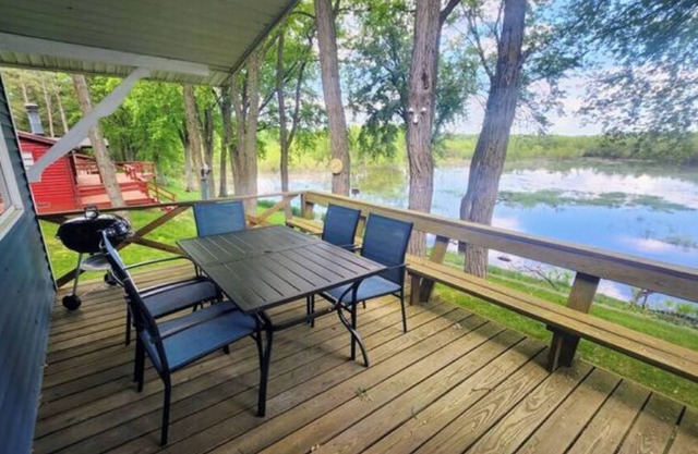 Serene Home Near Dells Hotspotsnn