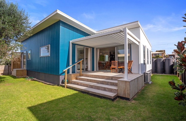 Serene on Seaforth - Waihi Beach Holiday Home