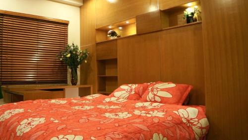 Serviced Apartment next to the Hanoi Opera House Căn hộ đầy đủ tiện nghi có thang máy ngay gần Nhà Hát Lớn