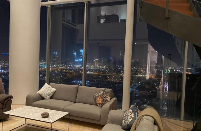 Serviced Room in a Luxurious apt - unmatched view