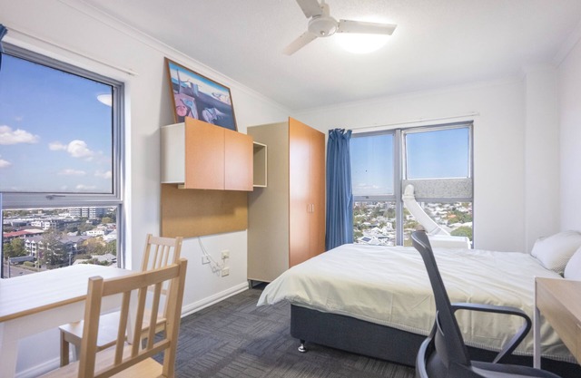 Shafston Service Apartment