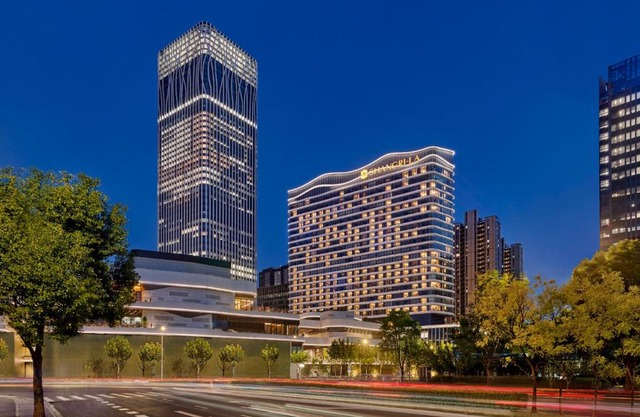 Shangri-La Qiantan, Shanghai - Steps away from the Oriental Sports Center, and easy reach the vibrant art scene of West Bund