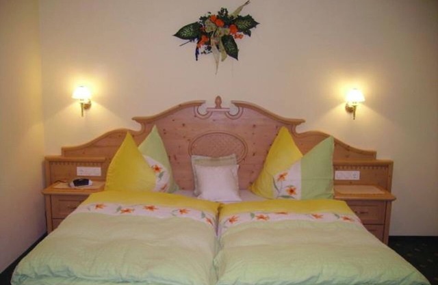 Shared room, shower, toilet - Sunnhäusl, bed and breakfast