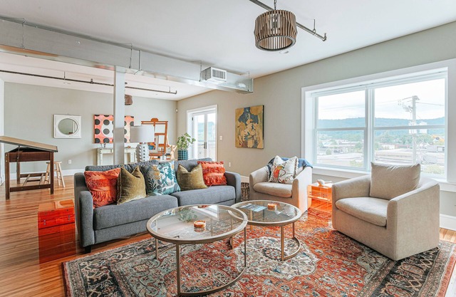 Shenandoah Valley Atelier: NEW Waynesboro Loft