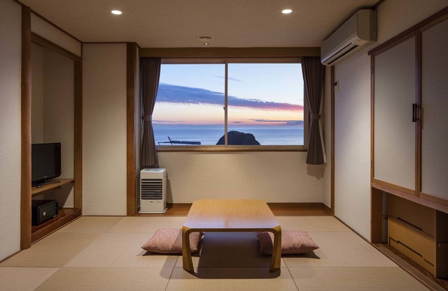 Shiretoko Yuhi No Ataruie Onsen Hostel