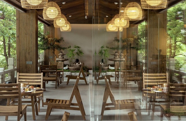 Shishe Spring Designer Homestay