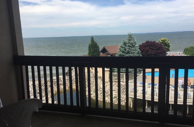 Shores #55: 1 BR sleeps 4