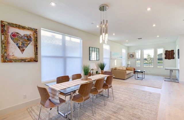 Single level home - Modern Luxury Amenities