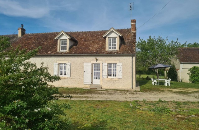 Single-storey house in Berry - Pond view - All charges included
