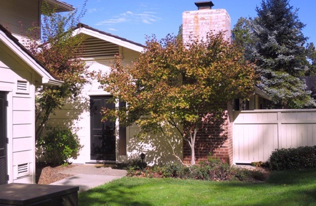 Single Story Corner Quiet One Bedroom Deluxe Condo Suite with Private Patio