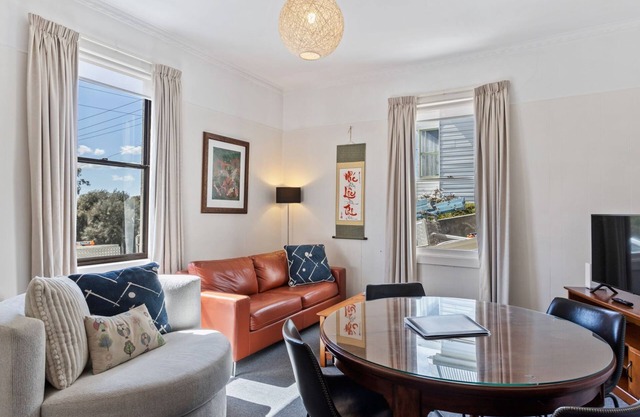 Sir Tom inner city living with off street parking