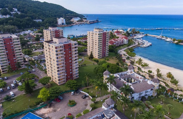 Sky Blue Beach Studio at Turtle Towers