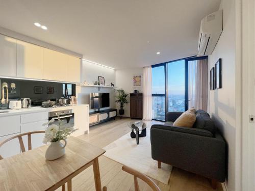 Sky View 1B1B APT in the CBD