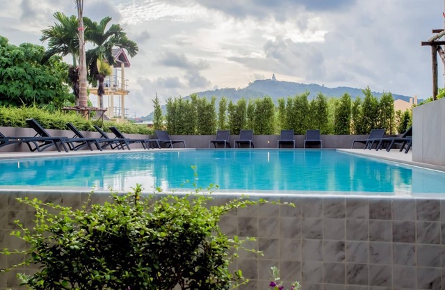 Sleek 2 Bed Apt T2-818