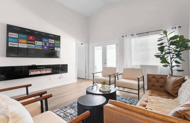 Sleek 5BR Vegas Home w/Pool Table & Luxe Comfort