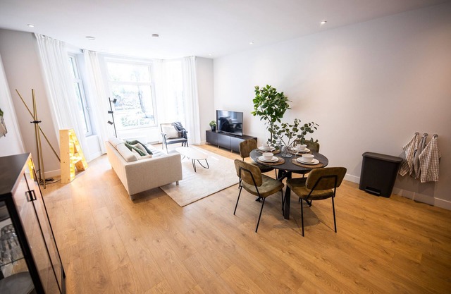 Sleek City Center 2BDR Apartment VP