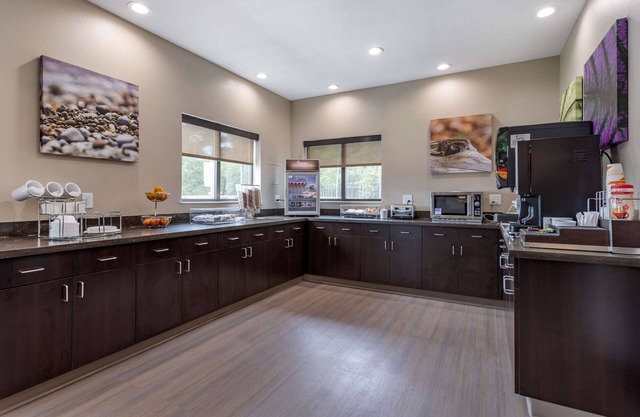 Sleep Inn & Suites Crosby