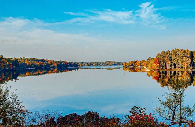 Sleepy Bear Lodge with breathtaking views of Lake Nebagamon!