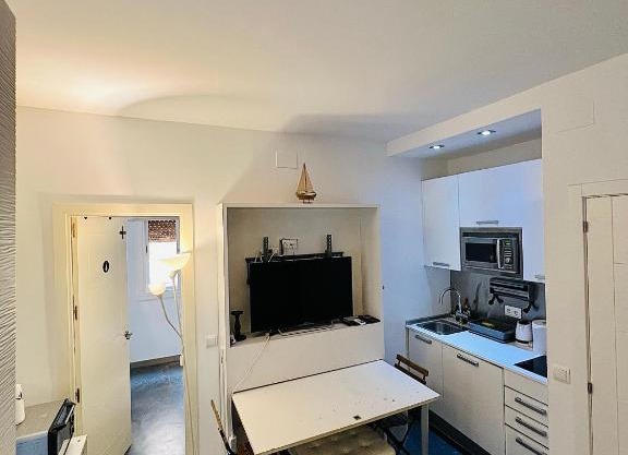 Small Apartment barceloneta beach