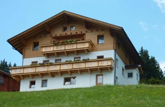Small mountain farm, fantastic mountain panorama, quiet, sunny