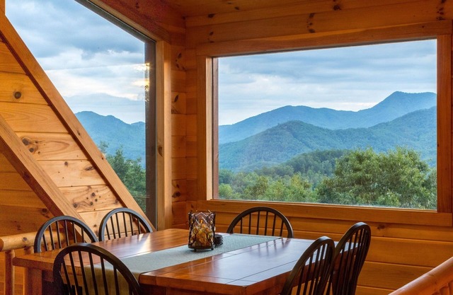 Smoky Mountain home with sauna, hot tub, multi-level deck & mountain views