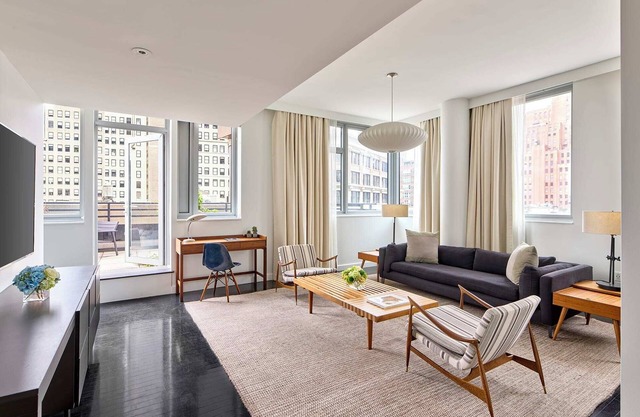 Smyth Suite at Smyth Tribeca, Close to Brooklyn Bridge, Rockefeller Center!