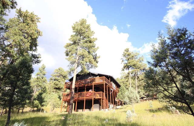 SNOWCAP VIEWS... SIERRA BLANCA VIEWS INSIDE AND OUT! 3Bed/3B