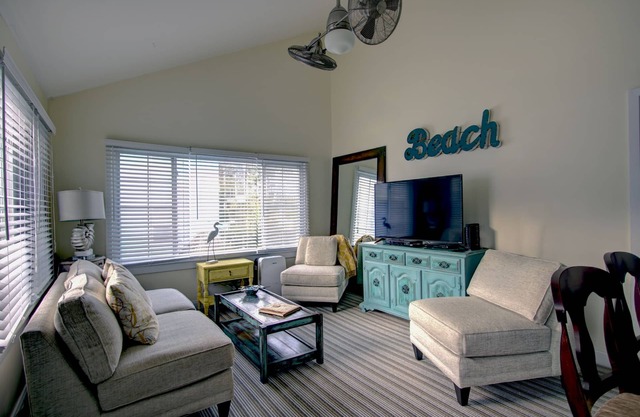 So cute and close to the beach