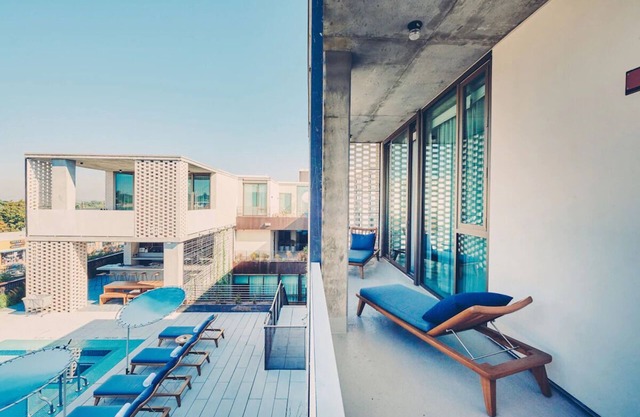 Soaking Tub & Balcony in South Congress Hotel Suite