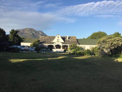Somerset Guest Lodge - Western Cape
