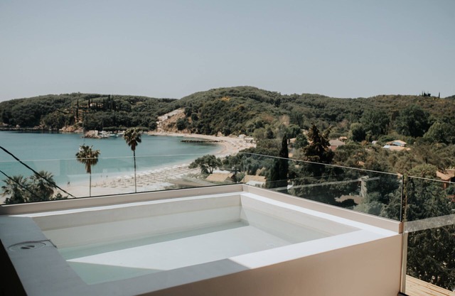 SOMNUS SUITES