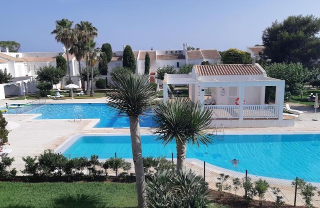 Son Xoriguer appartement calme, mer, piscines.Son Xoriguer quiet apartment, sea, swimming pools.