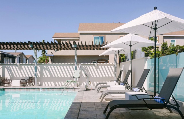 Sonder Solarena | Double Queen Room w/Balcony