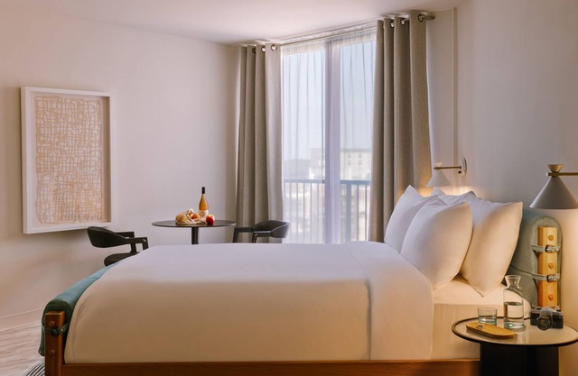 Sonder The Fitz | Queen Studio