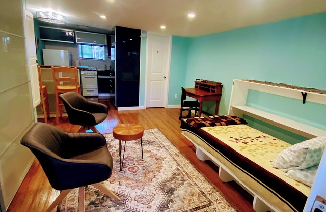 Soothing studio with AC in Spring Valley