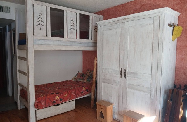 South-facing 32m2 studio in the village of Aiguilles in the heart of the Queyras.